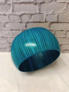 Blue Wooden Bangle/ Bracelet Wavy Line Pattern VGC - Picture 1 of 4