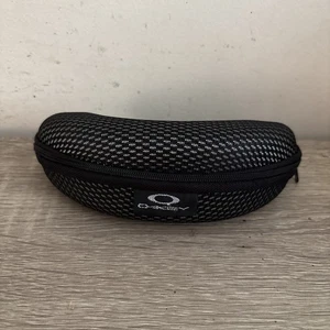 Oakley Sunglasses Clam Shell Hard Glasses Case Full Zip Around - Picture 1 of 5