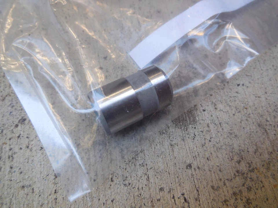 Válvula de alivio de presión de aceite Porsche 911 / 930 (pistón) NUEVA #NS Foto 1 de 3