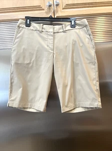 NIKE DRI FIT SHORTS GOLF ACTIVEWEAR TAN LADIES SZ 6 BELT LOOPS FOUR POCKETS - Picture 1 of 8
