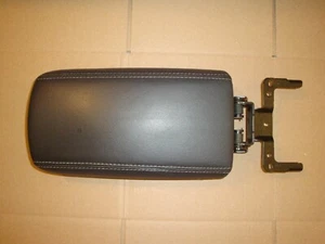 FORD ESCAPE CENTER CONSOLE LID BLACK WITH WHITE STITCHING OEM 17 18 19 - Picture 1 of 9