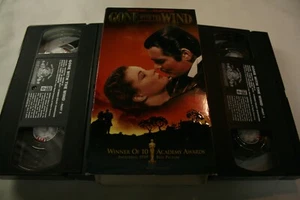 "GONE WITH THE WIND" VHS 1939 CLARK GABLE. CLASSIC AMERICAN FILM. - Picture 1 of 2