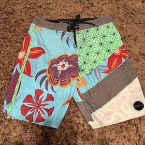 O’Neill Jordy Freak Herren Boardshorts Gr: 31 leichte & schnelltrocknende Surfbekleidung - Bild 1 von 13
