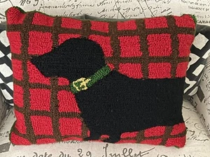 New Dachshund Pillow Martha Stewart Collection Hooked Red 13”x17” Christmas - Picture 1 of 7