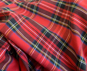 Cotton Fabric - Red Tartan Check Royal Stewart - Craft Fabric Material Metre - Picture 1 of 3