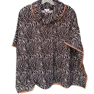 Damen Poncho Animal Print Schwarz Weiß Lederbesatz Edel Voy Kuschelig Neu - Bild 1 von 13