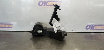 18 MERCEDES BENZ AMG C63S W205 RESERVATÓRIO DE ARRUELA DE PARA-BRISA 2058600860 - Imagem 1 de 4