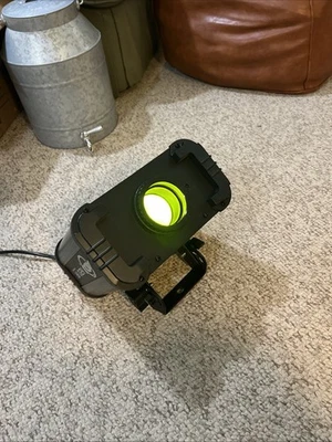 AMERICAN DJ H2O IR LED Bright 5 Colors Light Effect w/ Bracket - Image 1 of 4