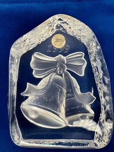 Christmas Bells 1999 Crystal Paperweight Cristal d'Arques Made in France - Picture 1 of 5