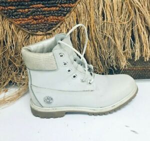Timberland Women's 6" Light Gray Premium Boots A1UWF Size 7
