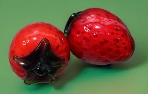 Pair Red Strawberries Solid Glass Fruit Paperweight Art Photography Prop Vintage - Picture 1 of 13