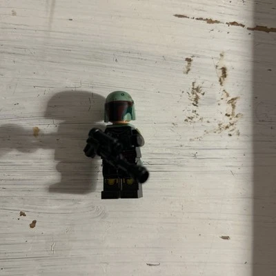 LEGO Star Wars Boba Fett Beskar Armour Minifigure from 75312 - Image 1 of 2