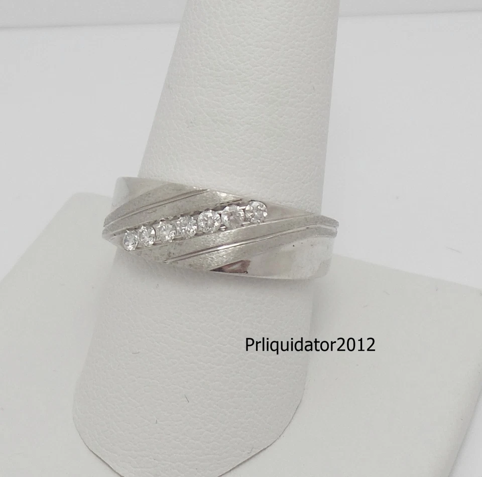 ANILLO NUPCIAL ANILLO NUPCIAL DIAMANTE REDONDO NATURAL 1/4CT PARA HOMBRE ORO BLANCO 10K Foto 1 de 4