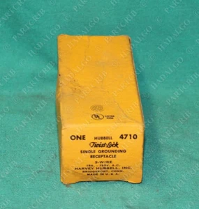 Hubbell, 4710, Single Twist Lock Receptacle 3 Wire 125v 15a - Picture 1 of 3