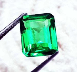 Loser Edelstein 8,20 ct natürlicher grüner Granat Smaragd Form zertifiziert - Bild 1 von 6