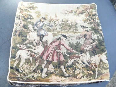tapisserie mécanique pour cette housse à décors de scène de chasse à courre - Photo 1/4