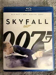 Skyfall (Blu-ray/DVD, 2013, 2-Disc Set) No Digital Copy James Bond 007 - Foto 1 di 3