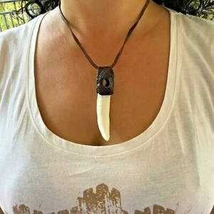 1 GIANT AUSTRALIAN MADE CROCODILE TOOTH Necklace, XXXL 5.2 cm TOOTH, NEW Brown - Picture 1 of 6