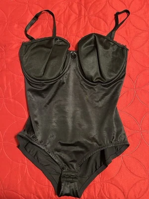 Body modelador negro control firme vintage Va Bien 36DDD apertura gancho y ojo Foto 1 de 4