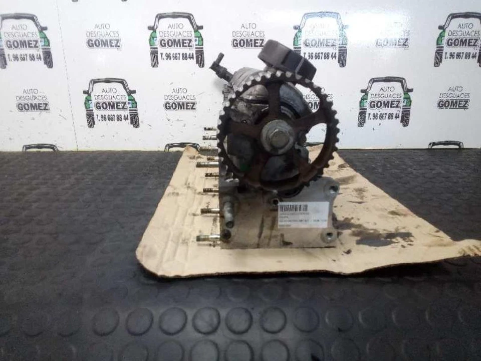 8251395 Culata para VOLVO V40 FAMILIAR 1.9 D 1999 793995 - Imagen 1 de 4