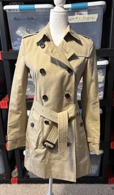 Gabardina BURBERRY Fit longitud media Kensington Heritage, talla 4, color miel Foto 1 de 4