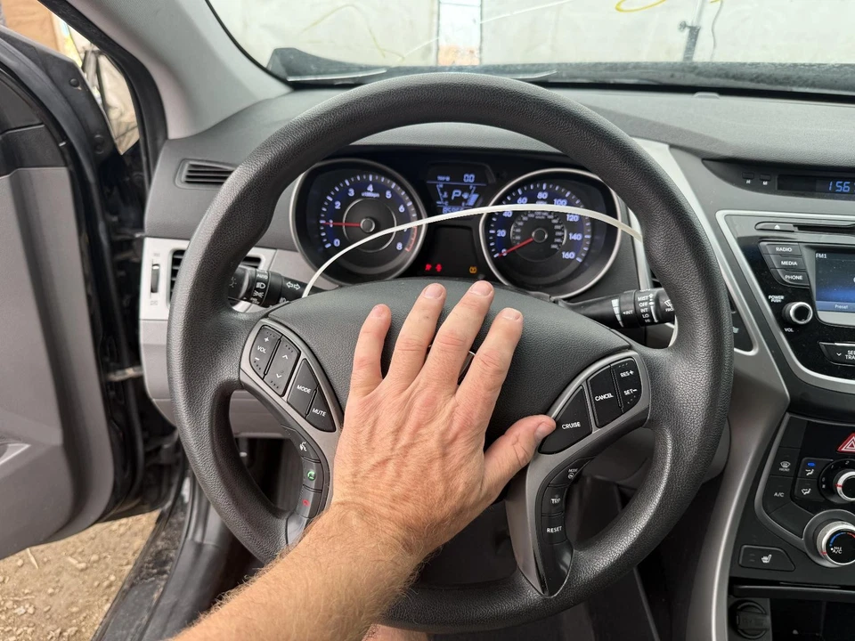 Volante usado se adapta a: Hyundai Elantra 2014 grado A Foto 1 de 4