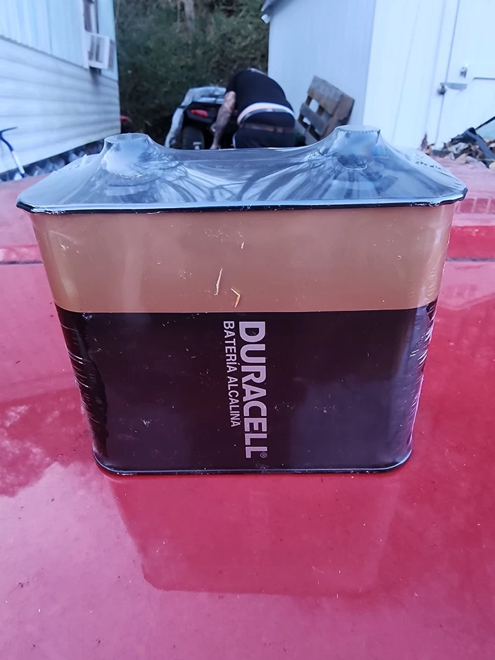 Terminales tornillo batería Duracell Vinatage 6v. Nunca abierto Foto 1 de 1