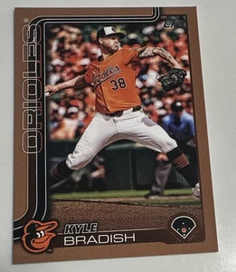 2025 Topps Series 2 - Kyle Bradish #449 Gold /2025 - Bild 1 von 2