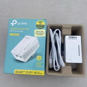 TP-Link TL-WPA4220 2-portowy dodatek Powerline adapter przedłużacz zasięgu WiFi Booster - Zdjęcie 1 z 2