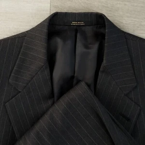 Hart Schaffner Marx Gold Trumpeter Suit Men 41R Pants 36X28.5 Gray Striped 2 Btn - Picture 1 of 24