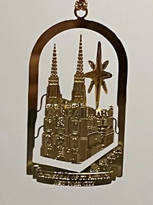 St. Patrick’s Cathedral Laser Cut 24k Gold Plated Christmas Ornament In Box NY - Picture 1 of 11