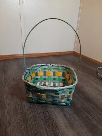 Build A Bear wicker blue/green/yellow Easter Basket Cover