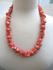 COLLAR CORAL NARANJA DE DISEÑOS DE GARY 22" - Imagen 1 de 3