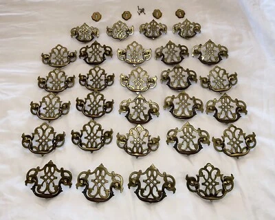 BELWITH 1 tiradores de cajón latón pulido estilo Williamsburg mango 3” C a C Foto 1 de 4