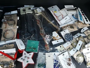 40 Piezas Nuevo Surtido Joyería Collares Pulseras Pendientes Reventa Moda  - Imagen 1 de 8