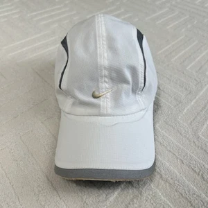 Gorra Nike Para Hombres 5 Paneles Malla Tailwind Blanca Rendimiento Dri Fit Y2K Sombrero Swoosh - Imagen 1 de 5