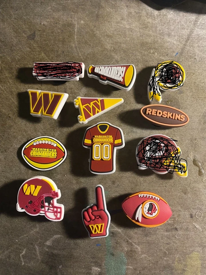 Washington Commanders / Redskins Zapato Dije 9pk Botón Trasero Foto 1 de 1