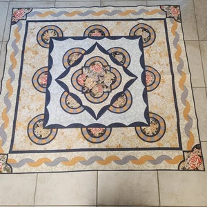 Edredón Floral Diseño Único 5' X 5'6"  - Imagen 1 de 12