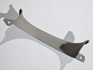 Cubierta de ajuste con mango inferior delantero izquierdo 2003-2006 MERCEDES E320 FABRICANTE DE EQUIPOS ORIGINALES A2117270728 - Imagen 1 de 15