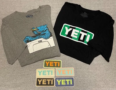 Lote de 2 camisetas YETI para hombre XL negras grises Austin Texas exteriores + 5 pegatinas Foto 1 de 4