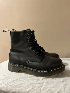 Stivali donna Dr. Martens 1460 neri in pelle liscia taglia 7 - Foto 1 di 11
