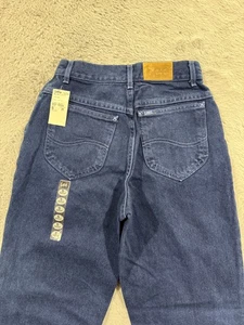 Vintage Lee Jeans Juniors 5 Medium Blue High Waist Straight Leg Made in USA 90s - Picture 1 of 10