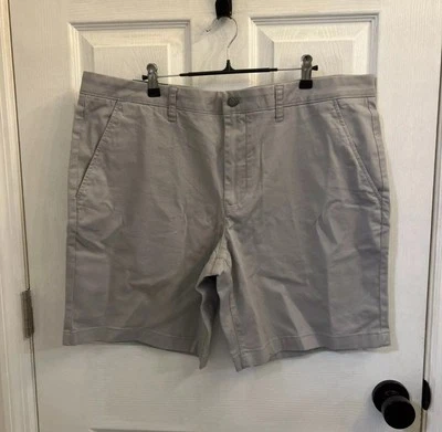 NWT Member's Mark Men's Flat Front Twill Short. Size 40. Soft Silver. 9" inseam - Image 1 of 4