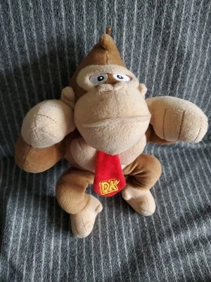 Donkey Kong DK Nintendo Super Mario 2022 Gravata Vermelha Gorila de Pelúcia LIMPA EUC 11" - Imagem 1 de 4