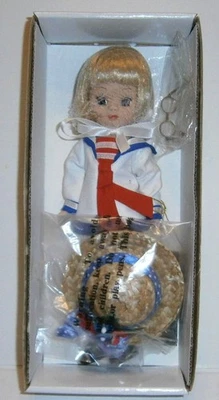 Muñeca Robert Tonner 8" clásica marinera Mary Engelbreit en caja original Foto 1 de 4