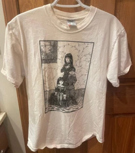 TONNER WILDE FANTASIE T-Shirt MEDIUM - Dreary Family - Agnes, Viktor, Schwester - Bild 1 von 5