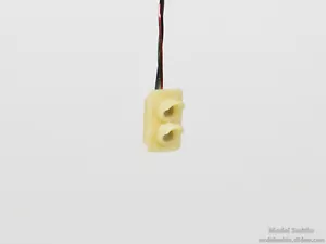 HO Scale Traffic Light / Signal - Red/Green Vertical with Metal Bezel - Picture 1 of 3