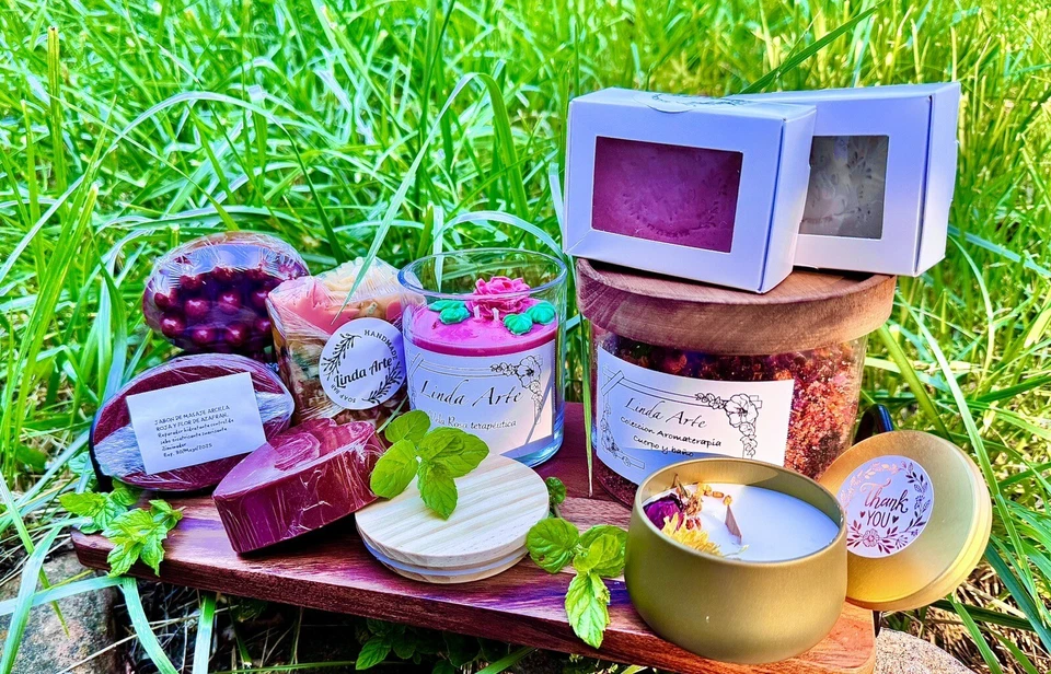 JABONES ARTESANALES LINDA ARTE ENRIQUECIDOS Y NUTRITIVOS - Image 1 of 3