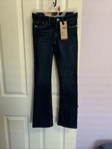 NWT Girl Levi Boot Cut Stretch Denim Size 10 Slim - Picture 1 of 4
