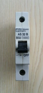 Rompedor Dorman Smith AS Series 32A MCB tipo B 10KA Din montaje de riel BSEN60898 - Imagen 1 de 2